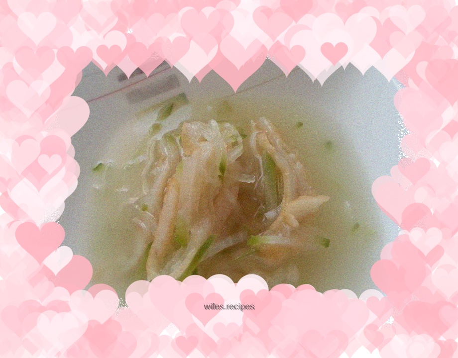 Radish fish cake soup