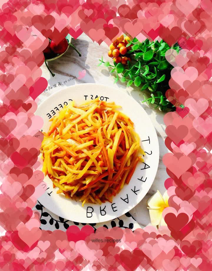 Stir-fried carrots and shredded potatoes