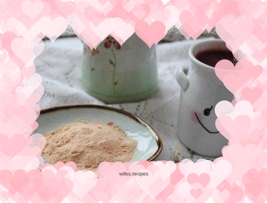 Homemade strawberry powder