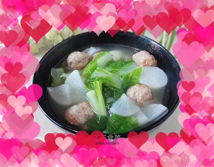 Meatballs, greens and radish soup