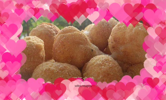 Crispy fried glutinous rice balls