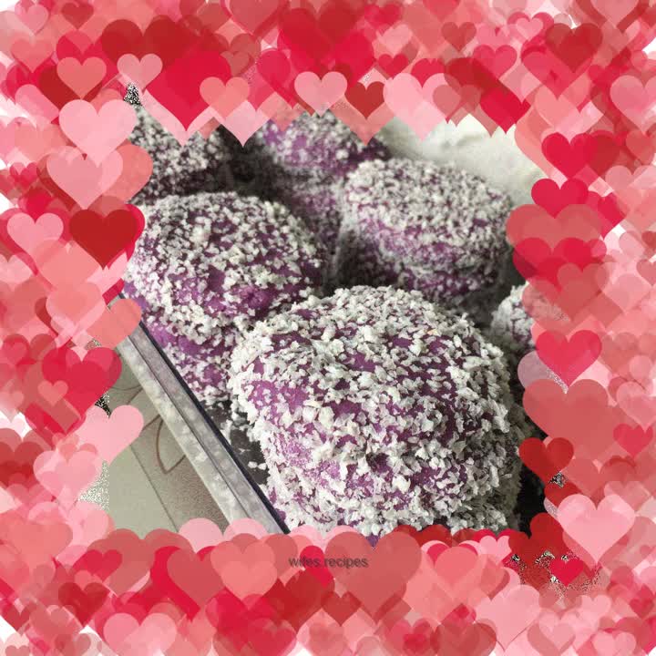 Sweet purple potato cake