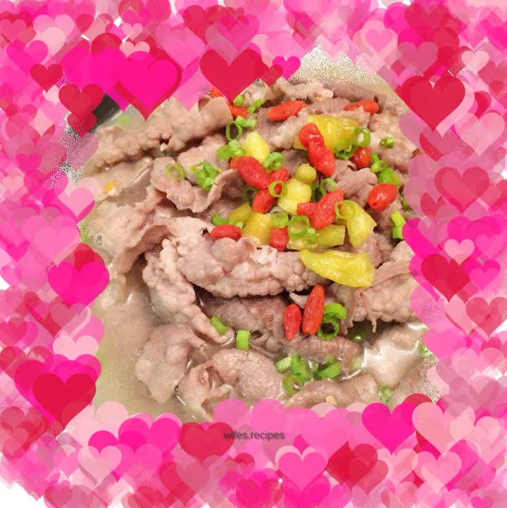 Fat beef with pickled pepper and sour soup