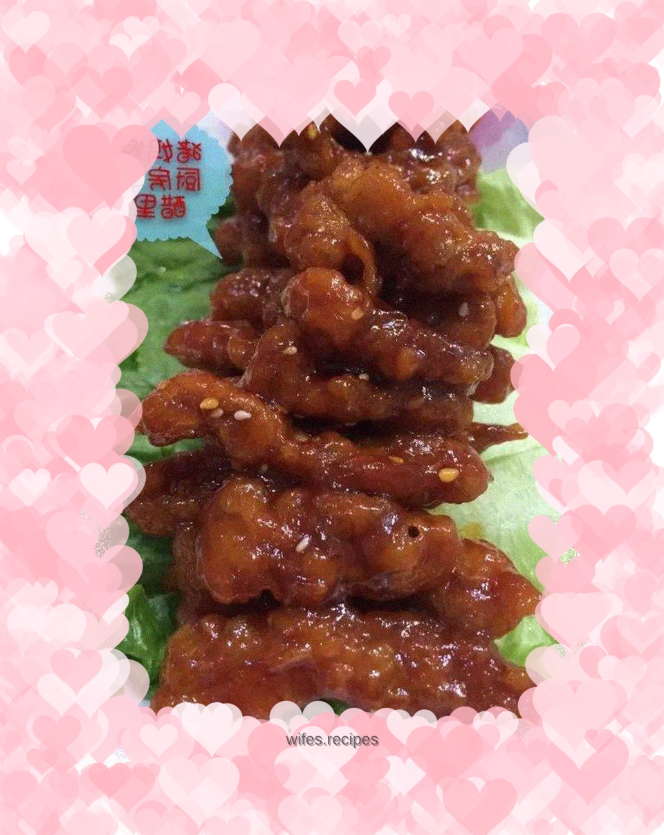 Sweet and sour pork, crispy on the outside and tender on the inside