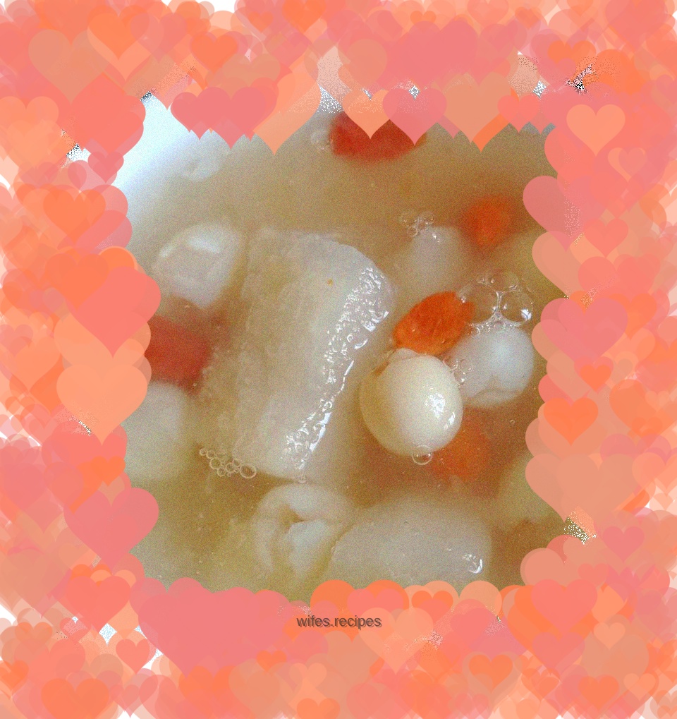 Rock Sugar Lily Lotus Seed Snow Pear Soup