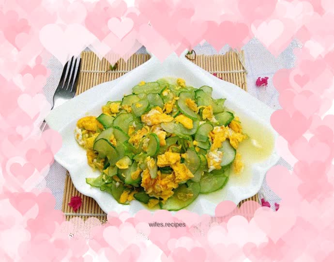 Cucumber scrambled eggs