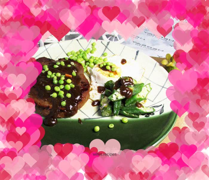 Steak with okra and black pepper sauce