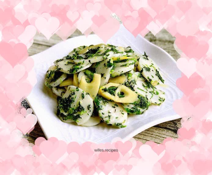 Fried rice cake with shepherd’s purse and spring bamboo shoots