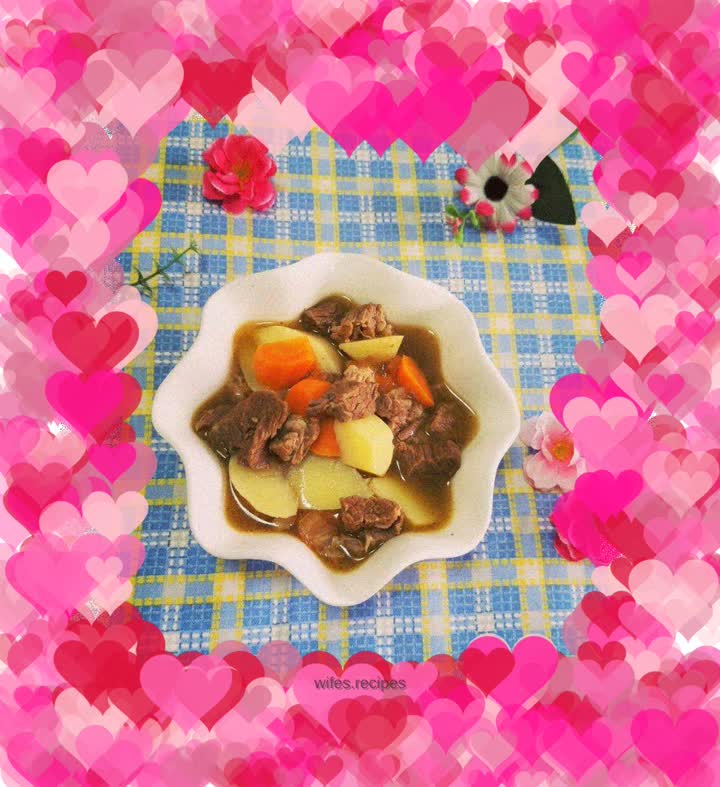 Stewed Beef Brisket with Potatoes and Carrots