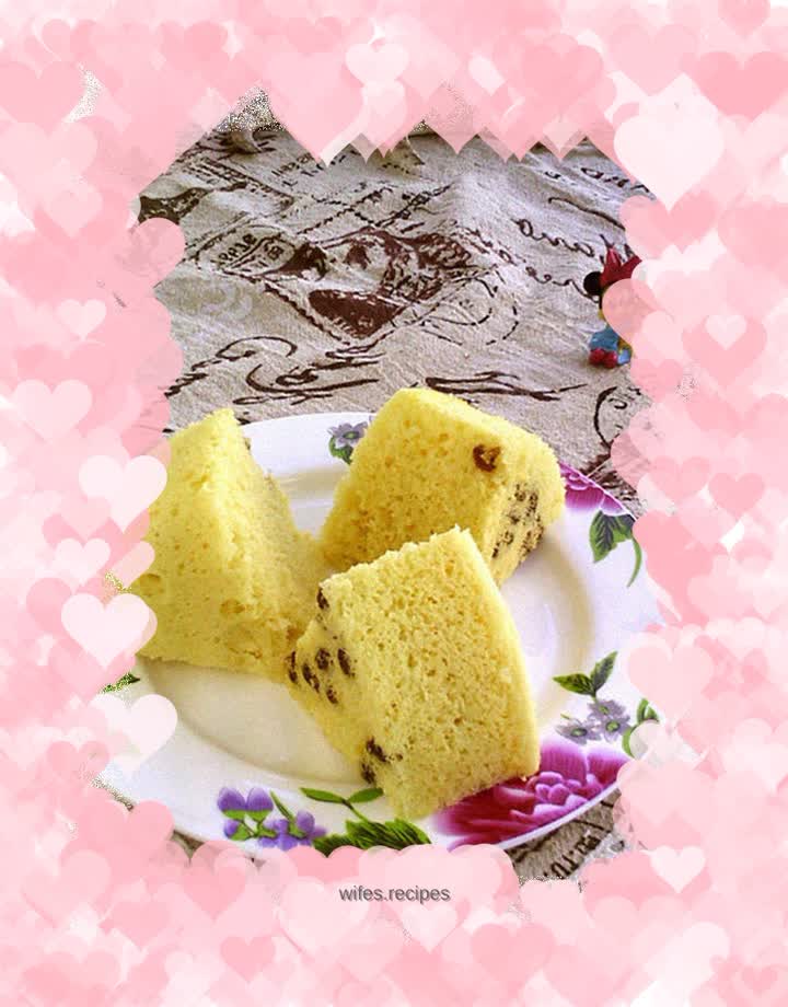 Steamed Cake with Raisin and White Bean Paste