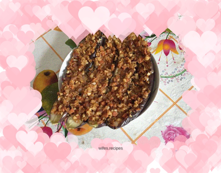 Steamed eggplant with garlic