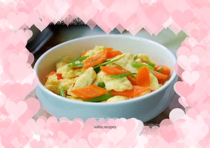 Scrambled eggs with carrots
