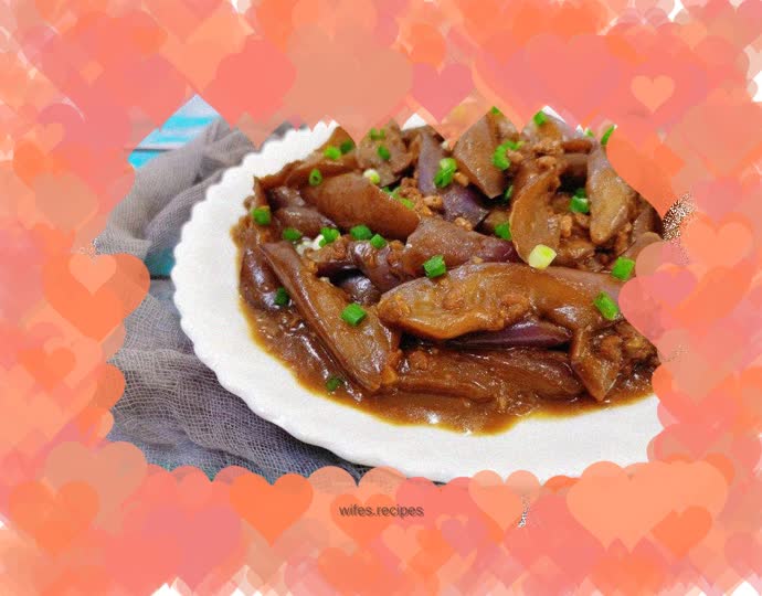 Braised eggplant with minced meat