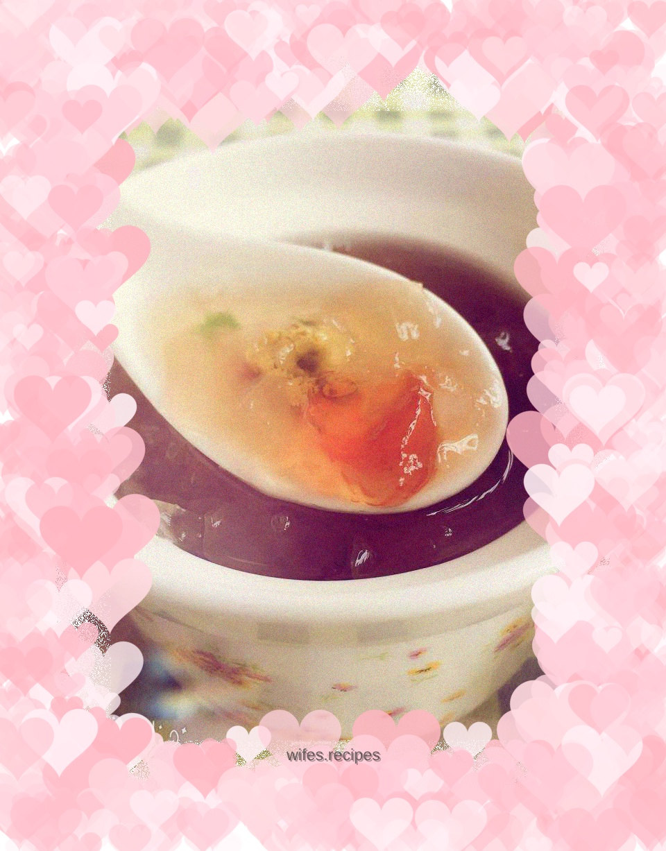 Peach gum, saponin, rice and tremella sugar water