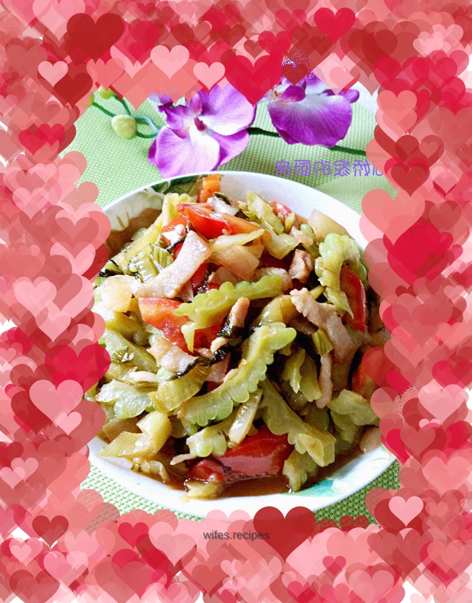 Stir-fried Bitter Melon and Pickled Cabbage with Three Layers of Pork