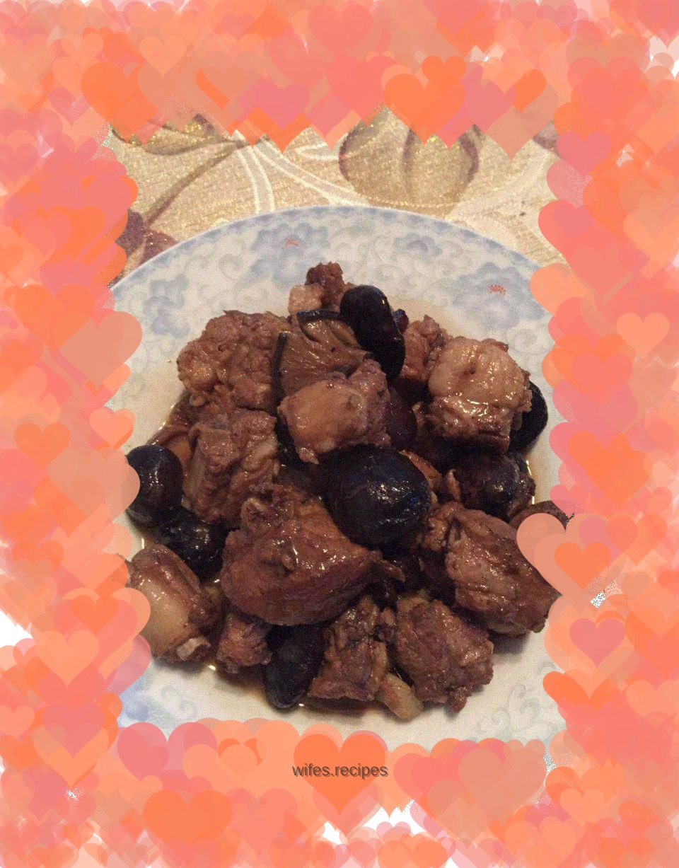 Braised Pork Ribs with Mushrooms