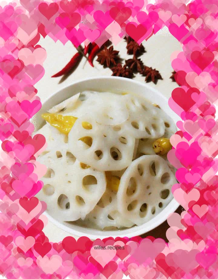 Pickled pepper and lotus root slices