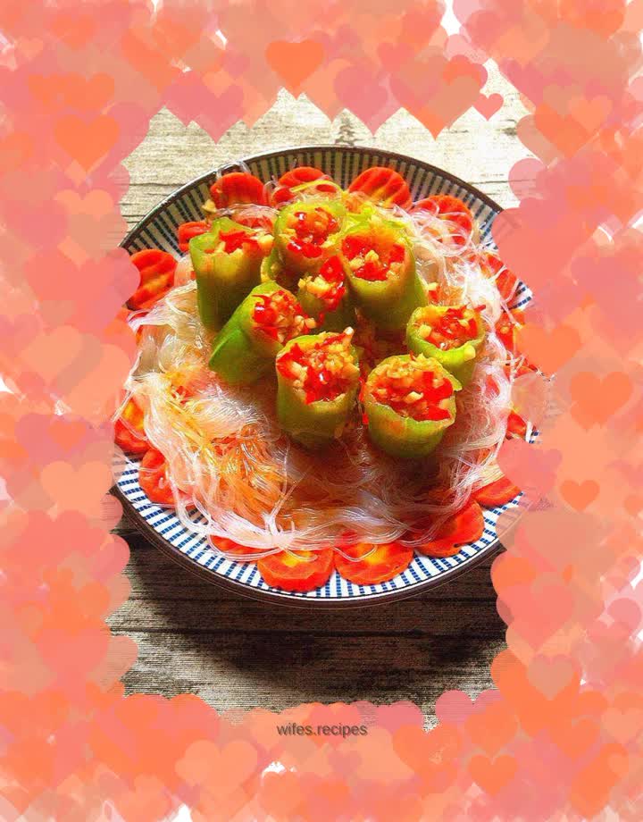 Steamed loofah with garlic vermicelli