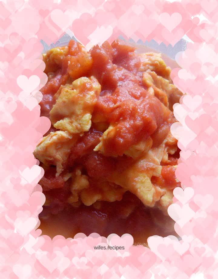 Scrambled eggs with tomatoes