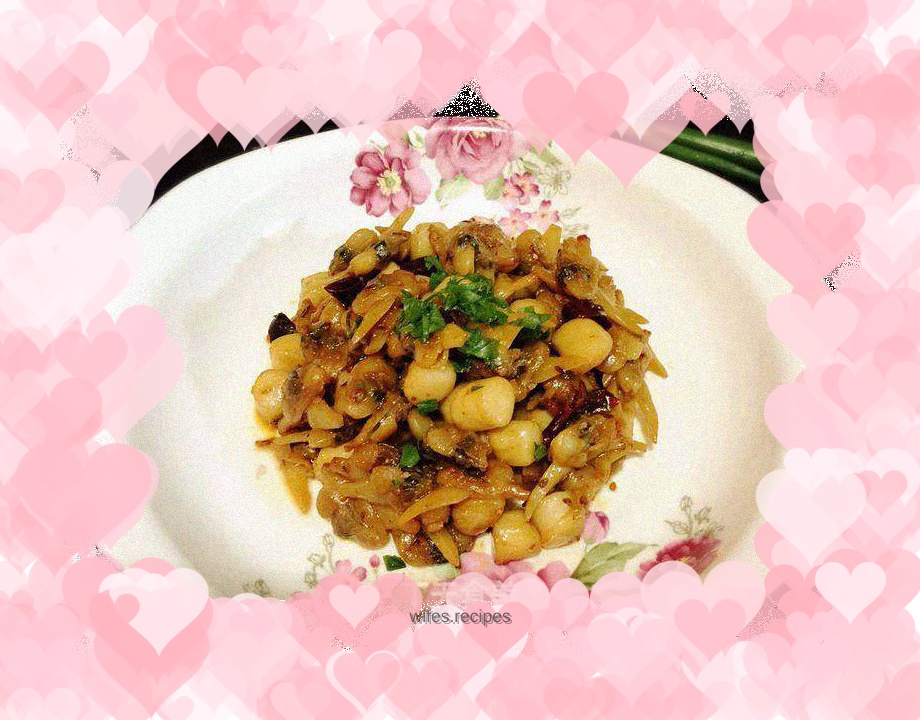 Spicy stir-fried clams and scallops