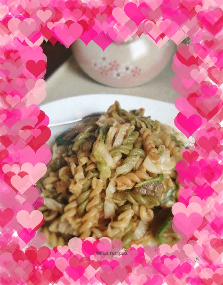 Beef Stir-fried Spaghetti - Western style food, when you don’t want to eat, eat noodles