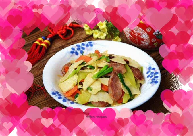 Fried sausage with winter bamboo shoots