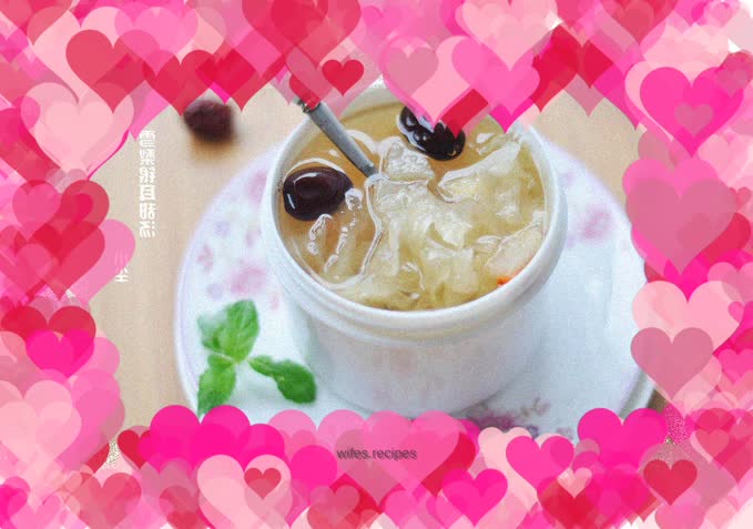 Snow pear and white fungus sweet soup