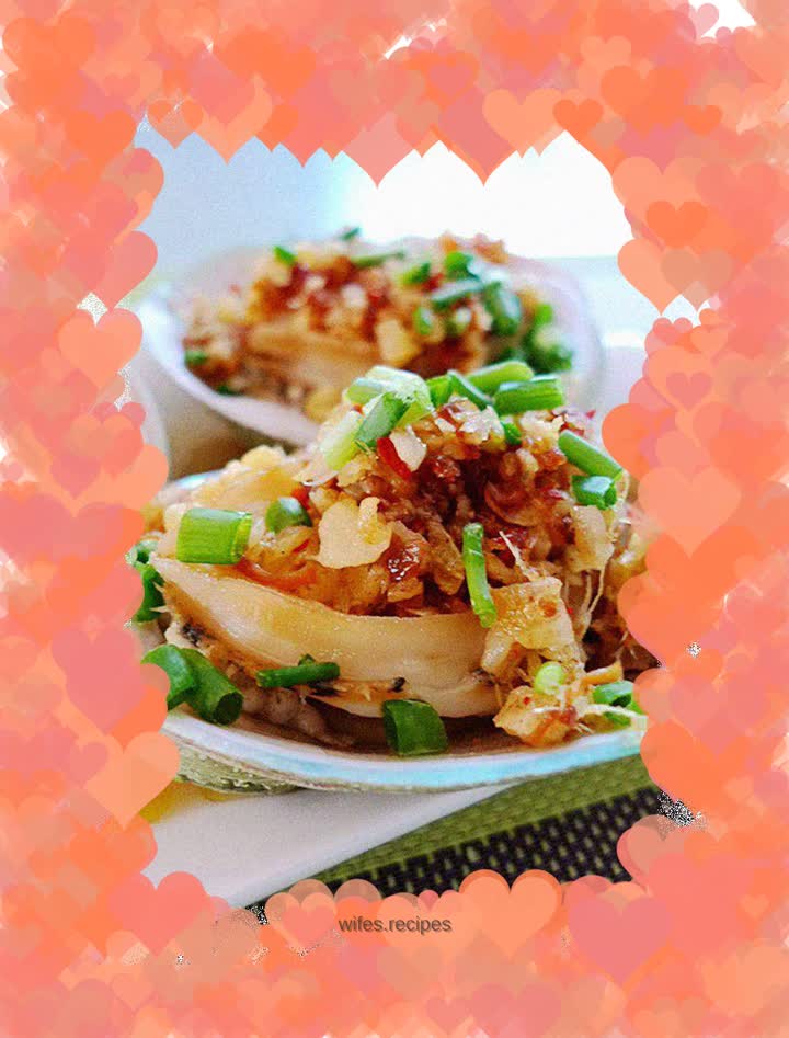 Steamed Abalone with Garlic in XO Sauce