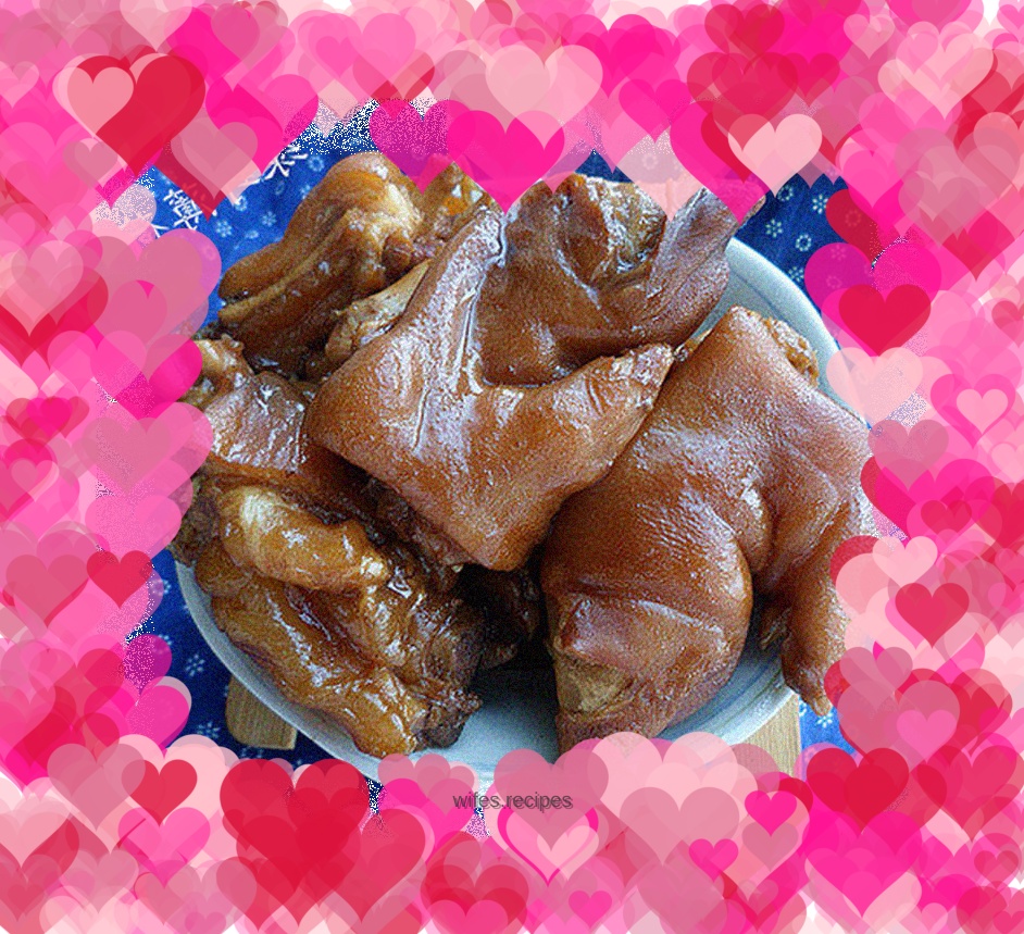 Braised pork trotters