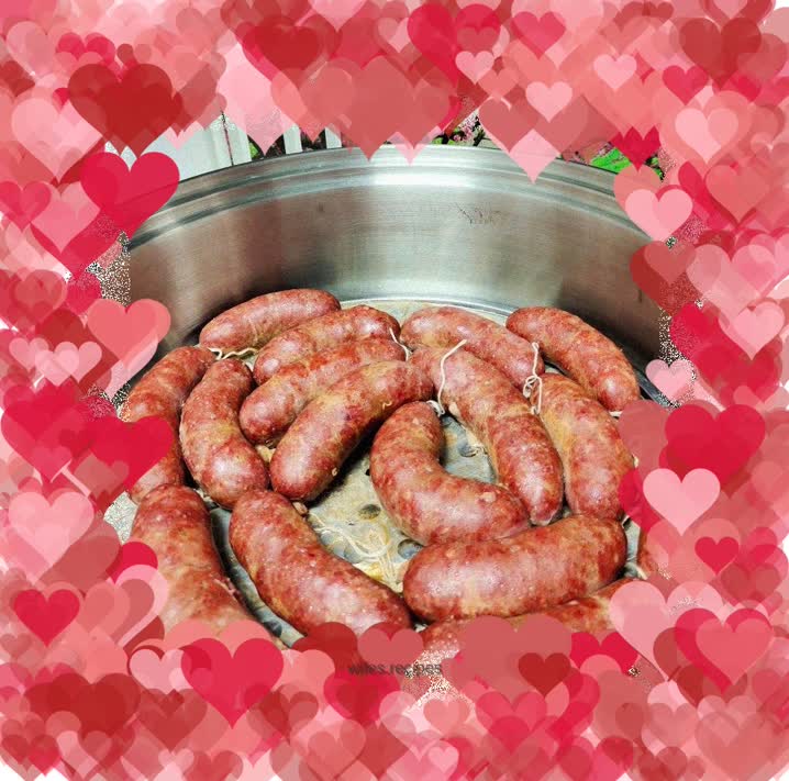 Homemade garlic sausage