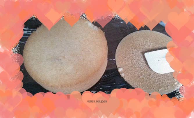Six-inch yogurt chiffon cake