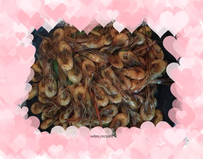 Fried shrimps in soy sauce