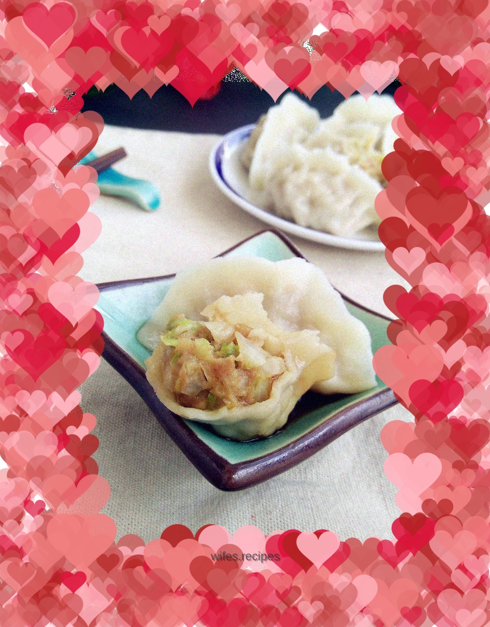 Dumplings stuffed with pork and cabbage