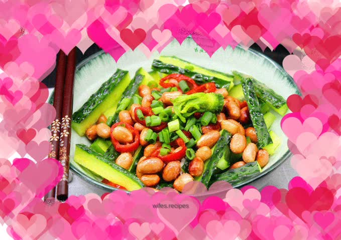 Cucumber mixed with peanuts and vinegar