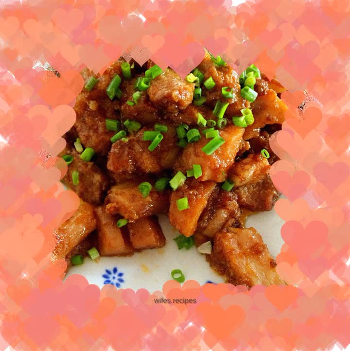 Steamed pork with lotus root powder