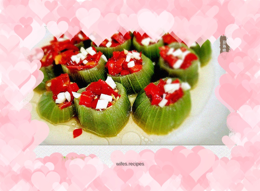 Chopped pepper and loofah