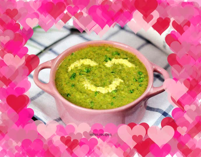 Smart combination of baby food supplement--milk-flavored egg yolk and vegetable puree
