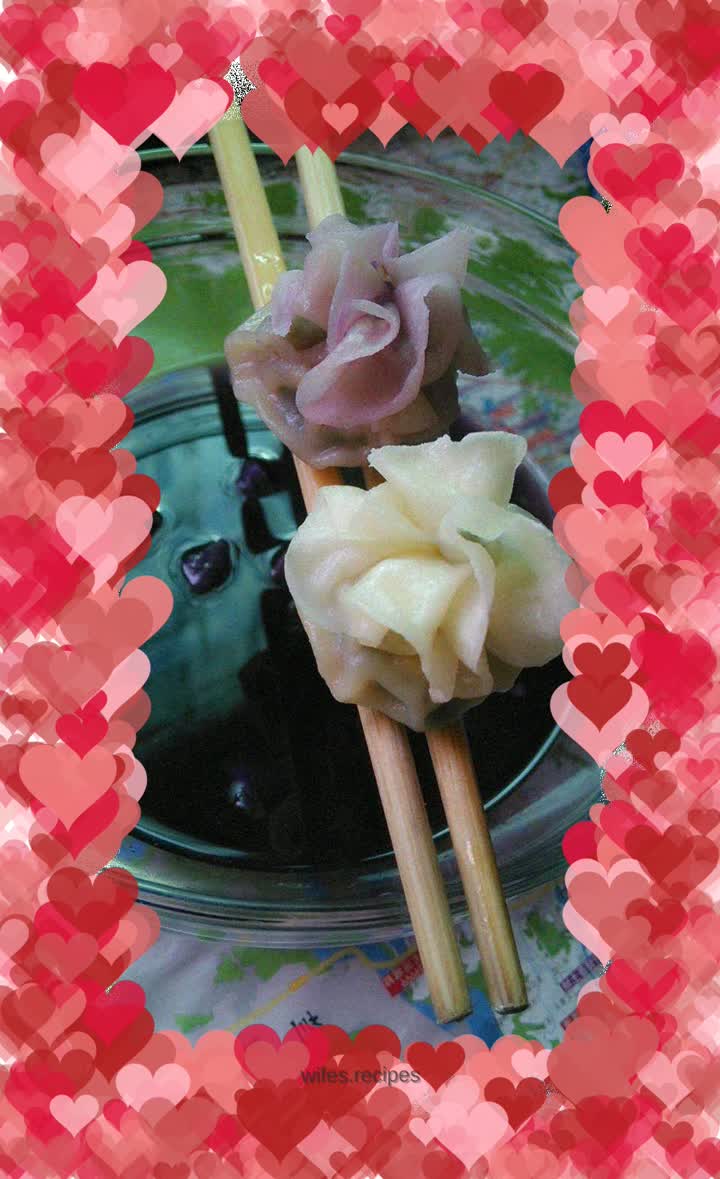 Steamed flower dumplings