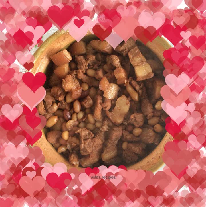 Peanut Braised Pork Belly