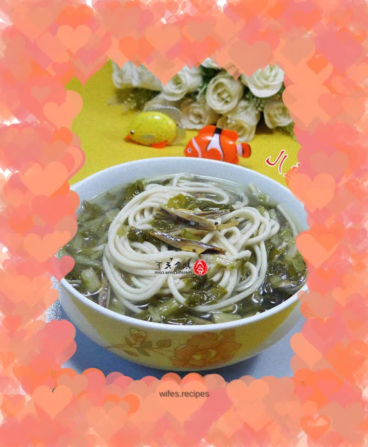 Sea anchovy and snow vegetable noodle soup