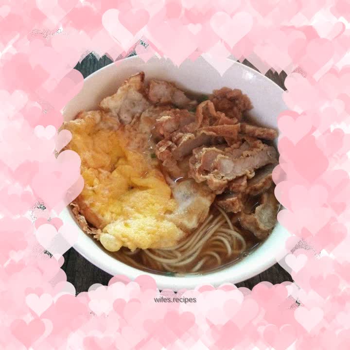 Nutritious Crispy Pork Noodles