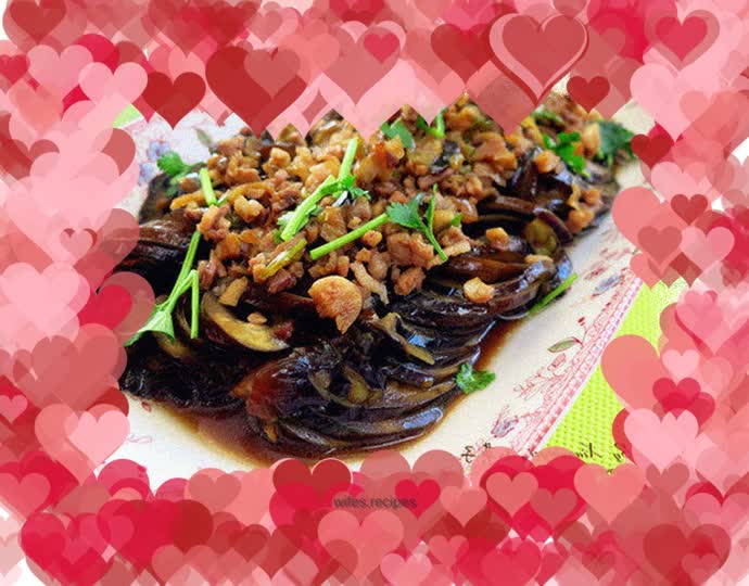 Eat in a variety of ways - minced meat and roasted eggplant