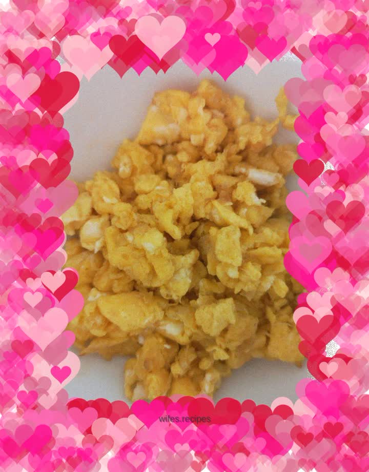 Simple breakfast – scrambled eggs