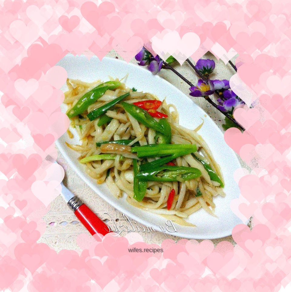 Shredded king oyster mushrooms