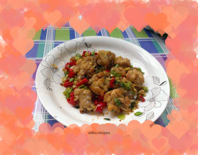 Spicy stir-fried chicken wings