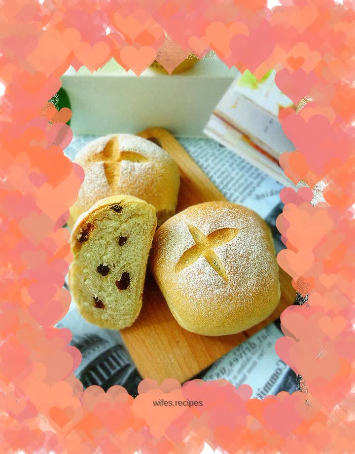 Raisin Soft European Buns