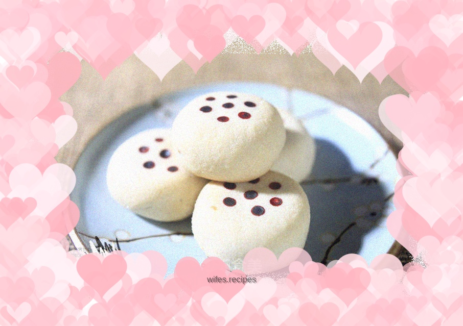 Homemade white mooncakes