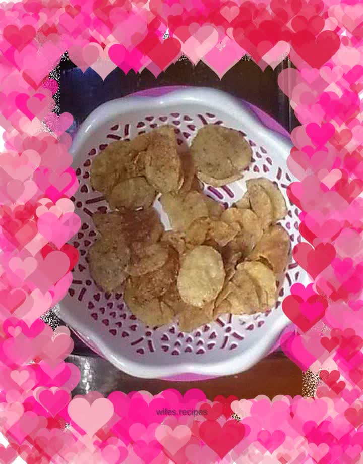 Home version of oil-free potato chips