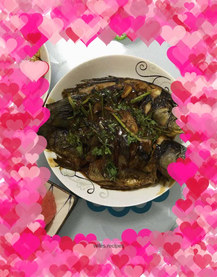 Grilled crucian carp