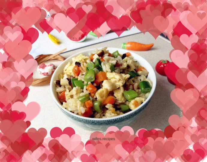 Fried rice with beans, mushrooms and eggs